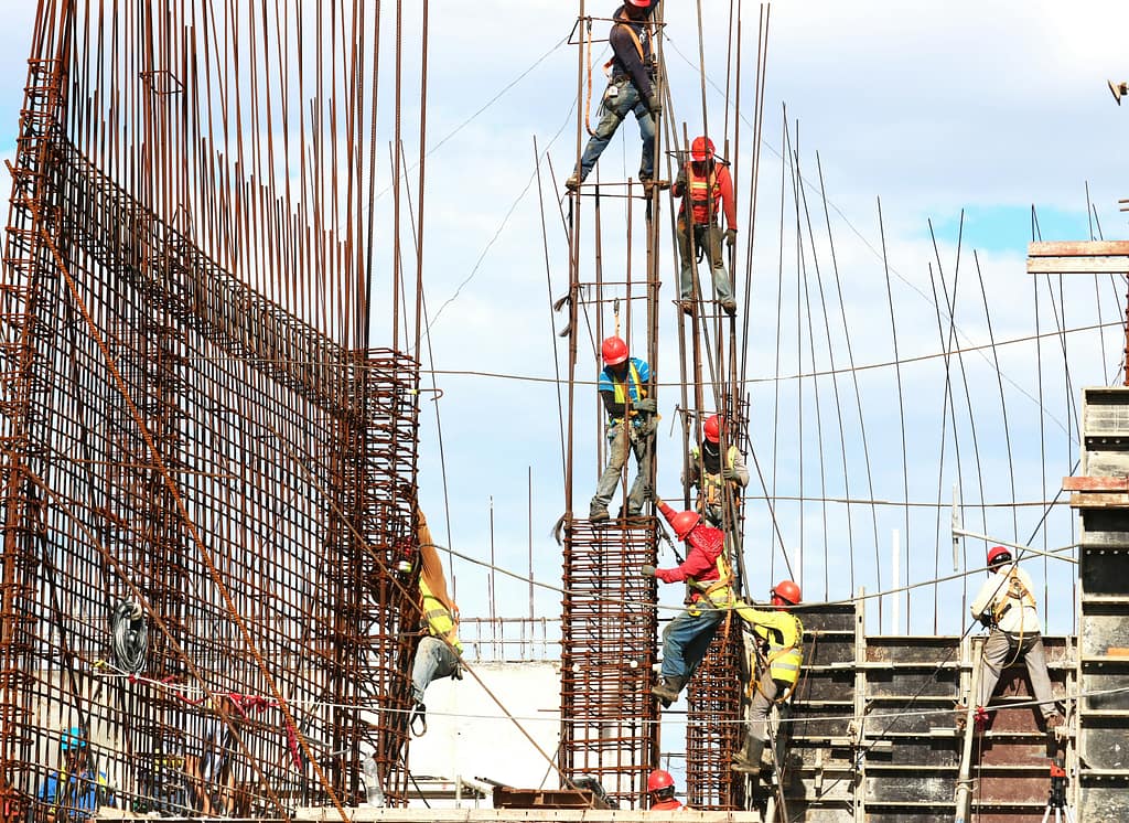 how to choose a construction company